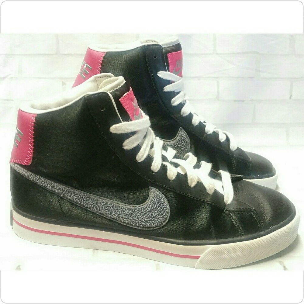 💋SOLD💋Nike Sweet Classic Womens Sneakers Size 9